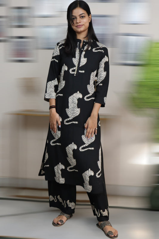 ISHI 812 Beautiful Black Color Tiger Printed Germen Rayon Straight 2 Pcs Suit