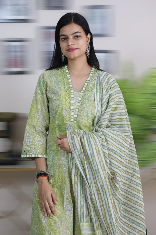 ISHI 817 Beautiful Green Color Printed Cotton Anarkali 3 Pcs Suit