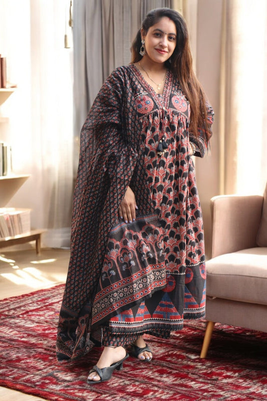 ISHI 935 Beautiful Designer Premium Multi color Cotton Anarkali 3 Pcs Suit