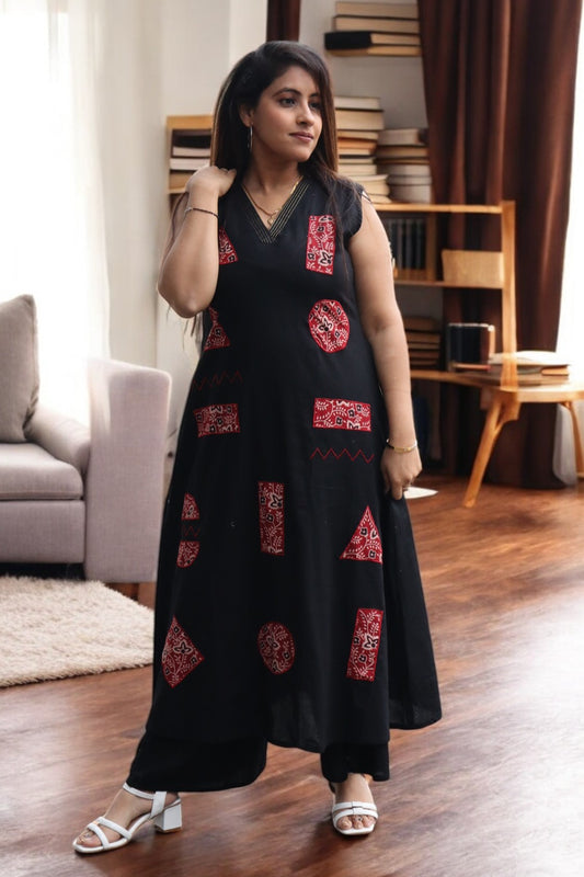 ISHI 956 Beautiful Black Color Cambric Cotton Embroided 2 Pcs Suit