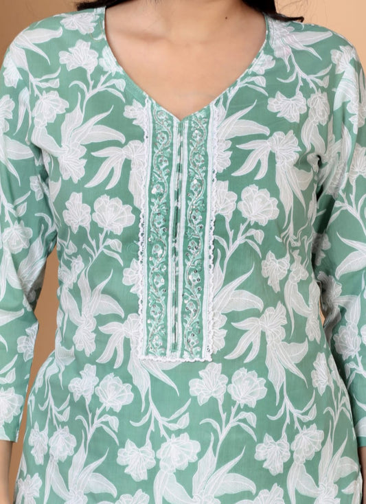 ISHI 727 Beautiful Green Color Floral Cotton Straight 3 Pcs Suit
